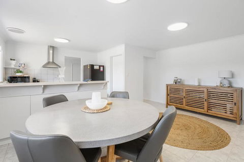 Albatross-96 Albatross Ave Hayborough - No Linen Included - Yamba Accommodation 0
