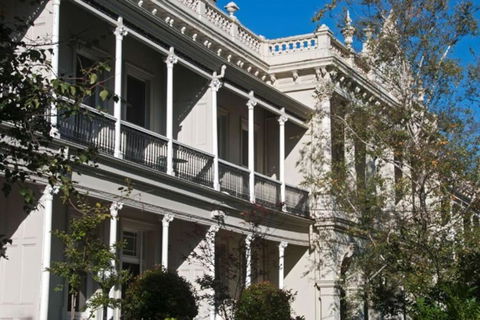 Albert Park Bayside Brilliance GRHM - Yamba Accommodation 1