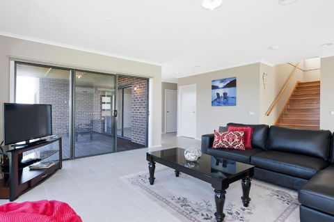 Albion - Yamba Accommodation 4