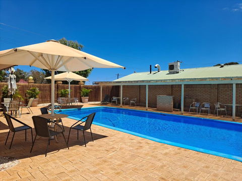 Albion Hotel - Yamba Accommodation 2