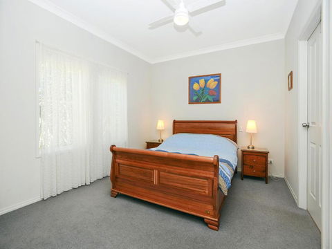 All Seasons Port Elliot Holiday House - Yamba Accommodation 4