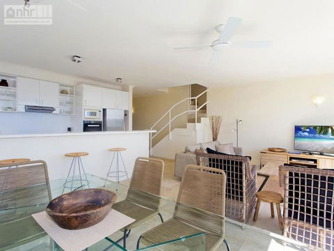 Allambi Apartment 5 Allambi Rise 25 - Yamba Accommodation 2