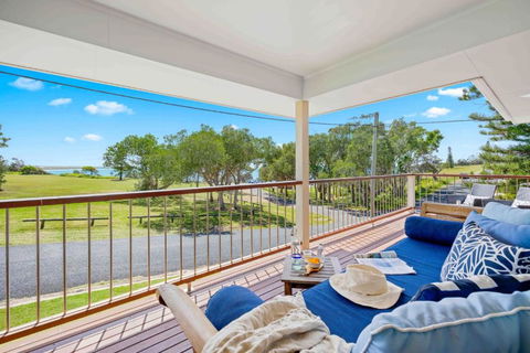 Allure By The Sea - Yamba Accommodation 3