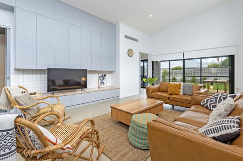 Allure - Yamba Accommodation 2