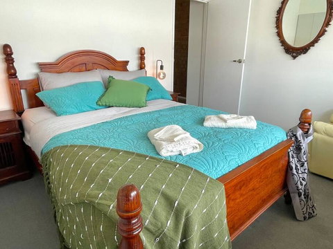 Aloha Adelaide - Yamba Accommodation 0