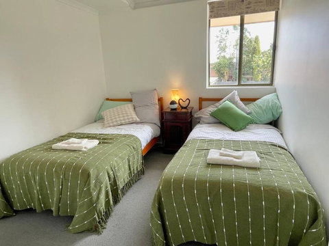 Aloha Adelaide - Yamba Accommodation 2