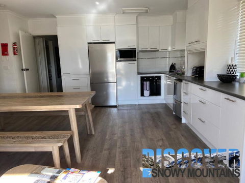 Alpine Mountain View 3 - Jindabyne - Yamba Accommodation 4
