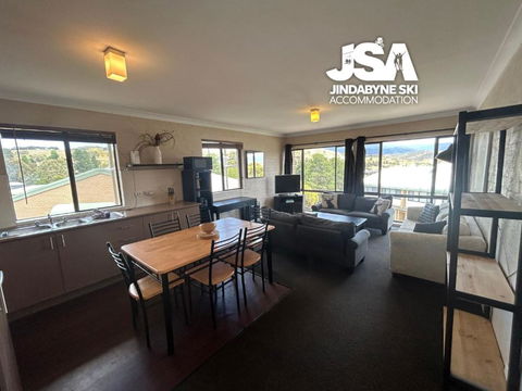 Alpine Mountain View 44 - Yamba Accommodation 1