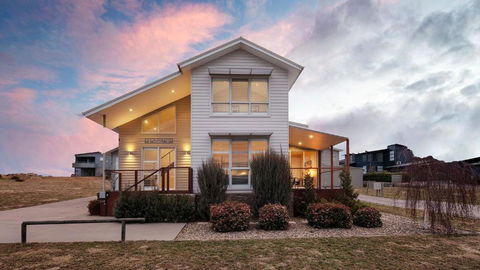 Alpine Snow Angels Retreat - Yamba Accommodation 0