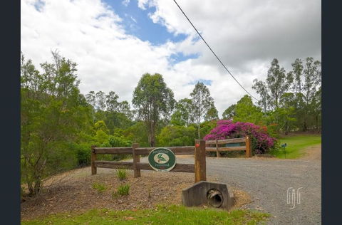 Amamoor Homestead And Country Cottages - Yamba Accommodation 3
