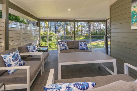 Amaroo Sunset Lodge - Yamba Accommodation 0
