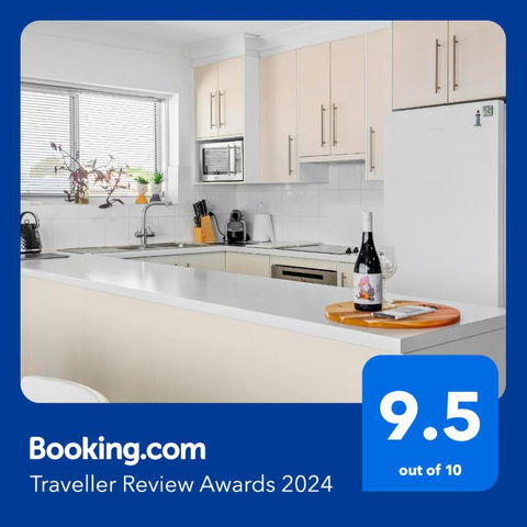 Amazing Ocean Views At This Exclusive 4 BR Holiday Home - Yamba Accommodation 3