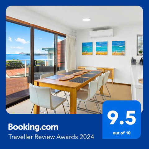 Amazing Ocean Views At This Exclusive 4 BR Holiday Home - Yamba Accommodation 2