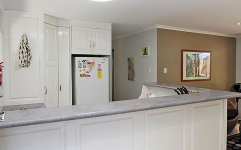 AMITY BEACH BUNGALOW - Yamba Accommodation 4