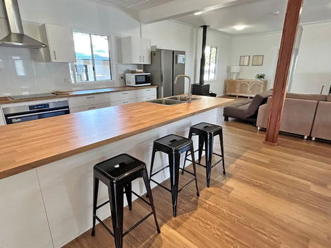 Amity Ohana - Yamba Accommodation 3