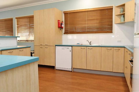 AMITY PINES - Yamba Accommodation 4