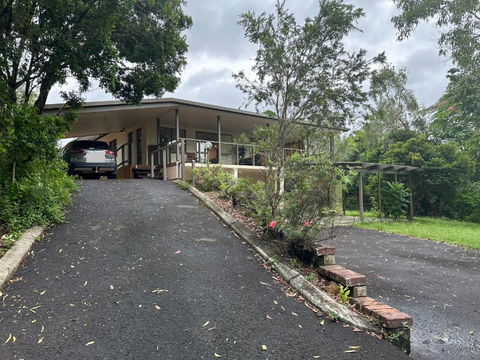Amongst The Trees - Yamba Accommodation 2