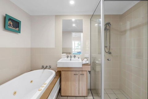 Amphora Palms - By Reef Stays - Yamba Accommodation 4