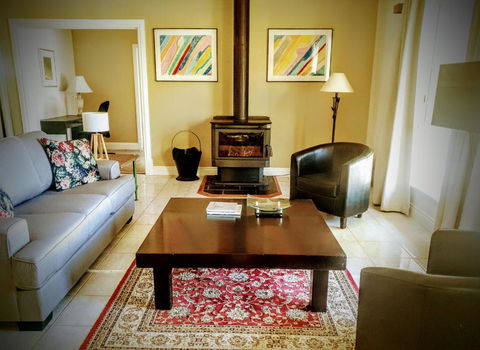 Angaston Lodge - Yamba Accommodation 4