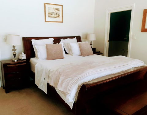 Angaston Lodge - Yamba Accommodation 3