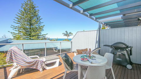 Angourie Blue 3 - Yamba Accommodation 3