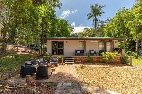 Ansett Cottage - Yamba Accommodation 0