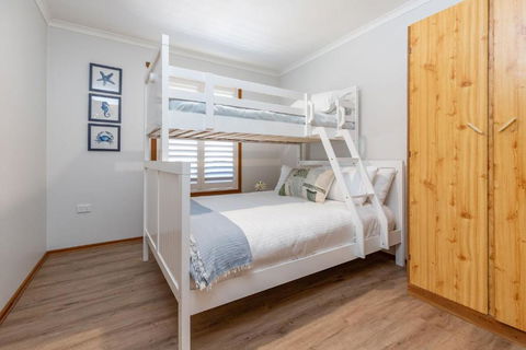 Ansett Cottage - Yamba Accommodation 4