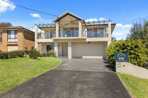 Anatoli By Experience Jervis Bay - Yamba Accommodation 1