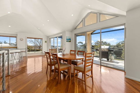 Anatoli By Experience Jervis Bay - Yamba Accommodation 2