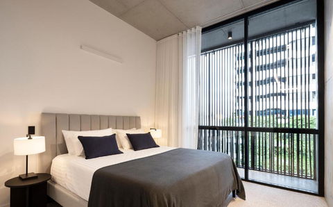 Alfred & Turner Apartments, Luxury 2 Bedroom Condos In The Heart Of The Valley - Yamba Accommodation 4