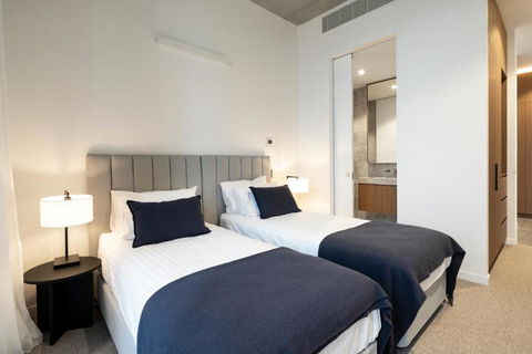 Alfred & Turner Apartments, Luxury 2 Bedroom Condos In The Heart Of The Valley - Yamba Accommodation 2