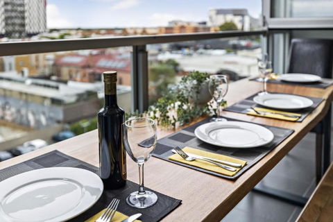 Aster - The Metropolitan Hideaway - Yamba Accommodation 0