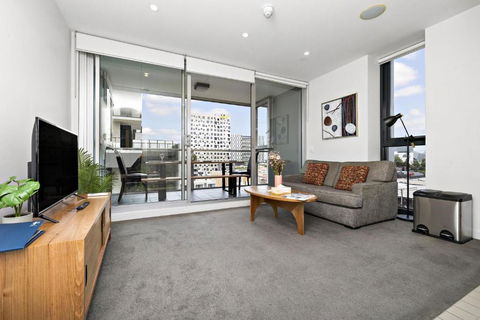 Aster - The Metropolitan Hideaway - Yamba Accommodation 2