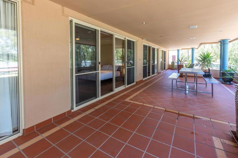 Apartment 1, 9 River Lane, Mannum - Yamba Accommodation 2