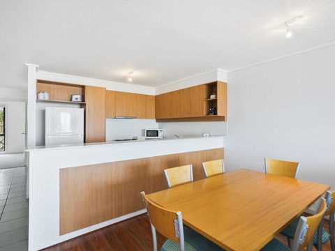 Apartment 11 Pacific Apartments - Yamba Accommodation 2