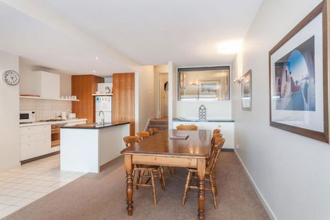 Apartment 16 Kalimna - Yamba Accommodation 3