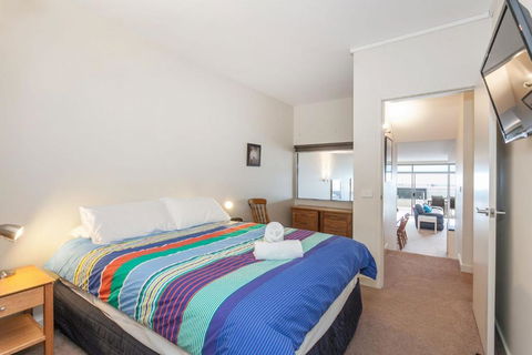 Apartment 16 Kalimna - Yamba Accommodation 4