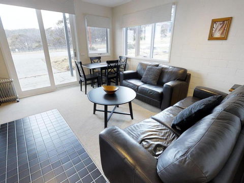 Apartment 3 And 4 The Stables Perisher - Yamba Accommodation 1