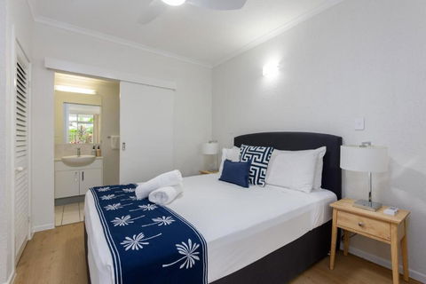 Apartment 4 At Palm Villas - Yamba Accommodation 1
