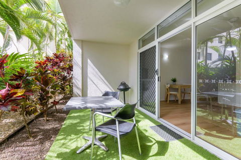 Apartment 4 At Palm Villas - Yamba Accommodation 4