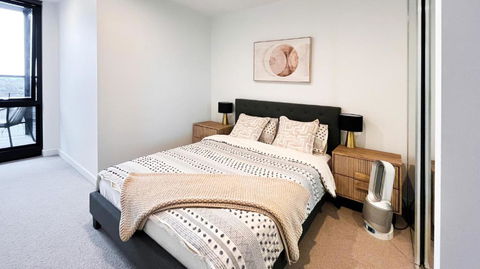 Apartment Next To Public Station, BoxHill Central, 2 Bedrooms, Free Parking And Wifi - Yamba Accommodation 3