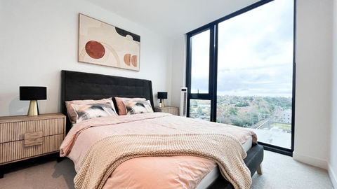 Apartment Next To Public Station, BoxHill Central, 2 Bedrooms, Free Parking And Wifi - Yamba Accommodation 0