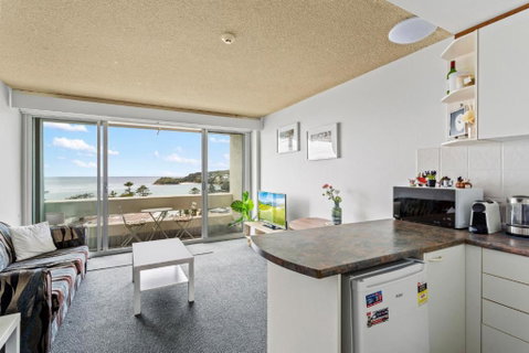 Apartment With Pool Access A Minute To The Beach - Yamba Accommodation 1