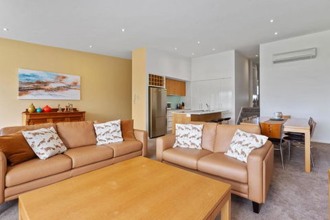 Apollo Blue 14 - Yamba Accommodation 4
