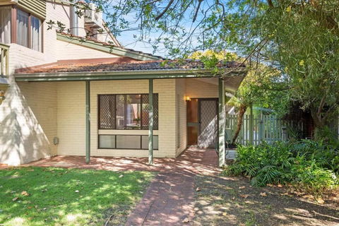 Applecross Village Gem 2BR - Yamba Accommodation 3