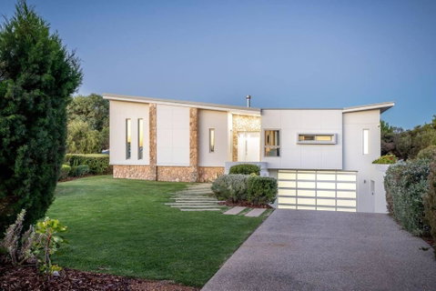 Apricus I Private Properties - Yamba Accommodation 1