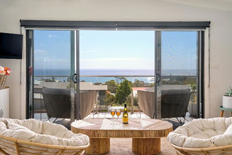Apsley View - Yamba Accommodation 0