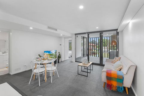 Apt Near Garden City&3km To QSAC - Yamba Accommodation 0