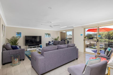 Aqua Lagoon - Great Family Beach Getaway - Yamba Accommodation 2