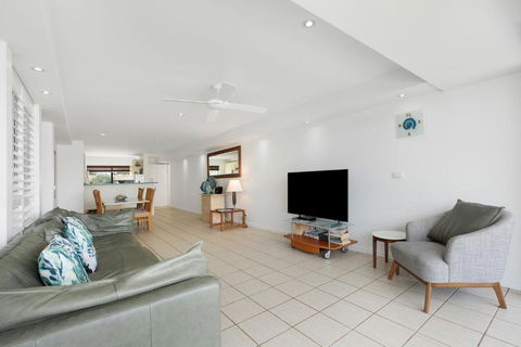 Aqua Linea 3 Noosa Parade 82 - Yamba Accommodation 3